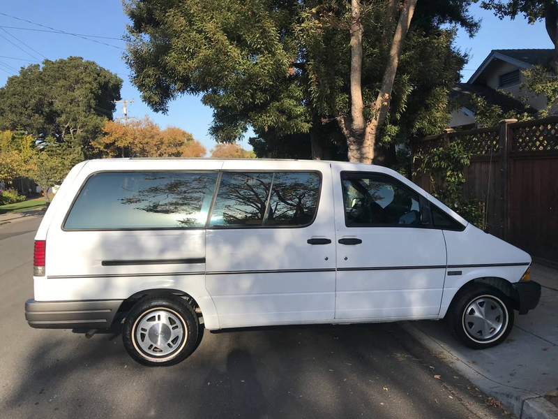 Illustration for article titled At $3,900, Could This 1997 Ford Aerostar XLT AWD Have You Saying "Yes We Van?"